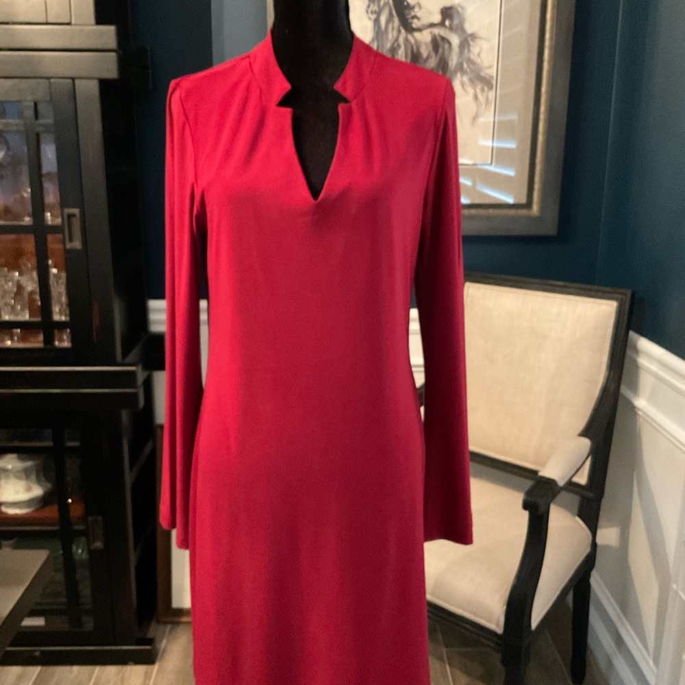 Alex and Ava by Komarov Burgundy Shift Dress.  Bell Sleeves.  EUC.  Size L